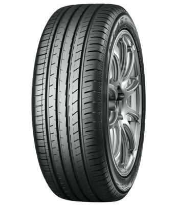 215/60  R16 Yokohama BluEarth-GT AE51 99V (лето) а/шина