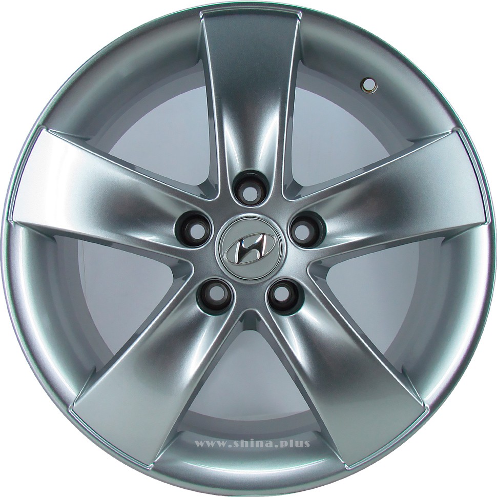Диск R17 5x114,3 Replica (HND 80) 7,0J ET35 D67,1 Sil