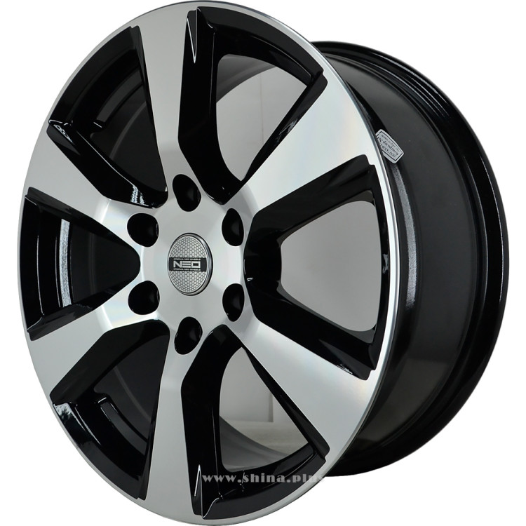 Диск R18 6x139,7 Tech Line 805 7,5J ET35 D67,1 BD Neo