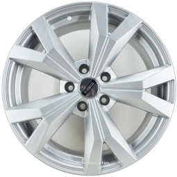 Диск R18 5x114,3 Tech Line 815 8,0J ET40 D67,1 Silver