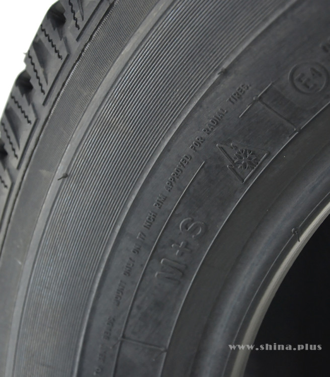 215/65  R17 Nitto NTSN2 99Q (зима) а/шина