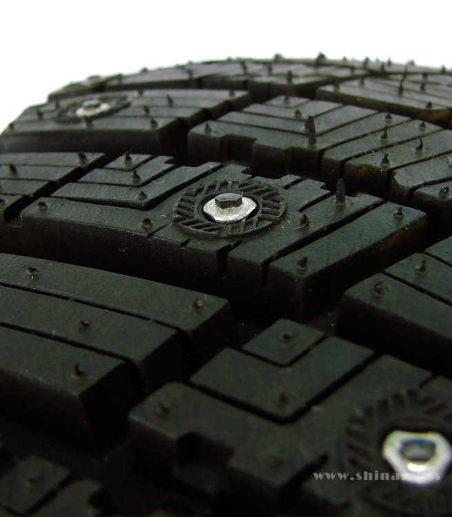 235/50  R18 GoodYear UltraGrip Ice Arctic D-Stud 101T ш (зима) а/шина ПИК