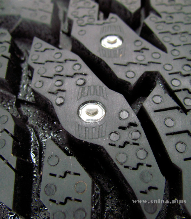 235/50  R18 Nokian Tyres (Ikon Tyres) Hakkapeliitta 9 SUV  ш 101Т (зима) а/шина