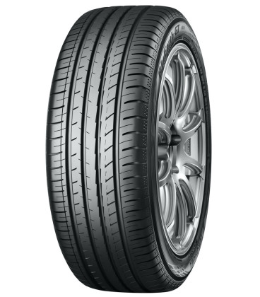 215/55  R17 Yokohama BluEarth-GT AE51 94W (лето) а/шина